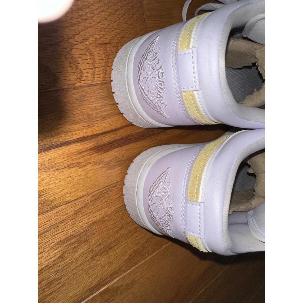 Nike Air Jordan 1 Low 'Barely Grape Purple Women's sneakers sz 9.5 - Picture 5 of 7